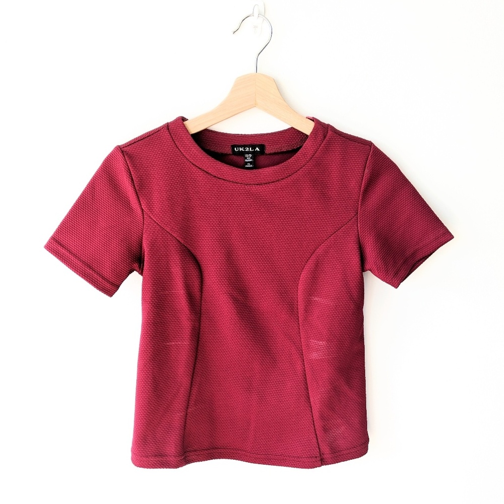 ⚡ 3/25 Dark red cropped tshirt